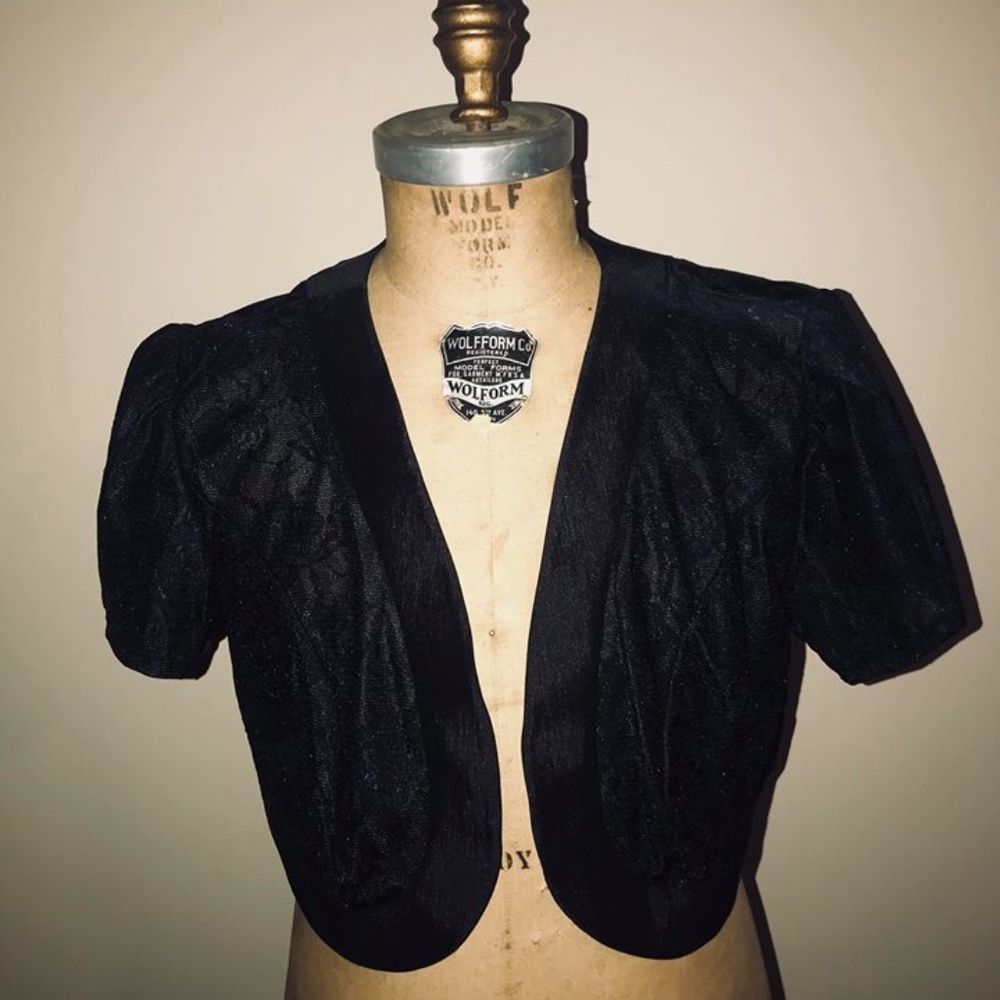 Torrid Black Cropped Jacket Lace Bolero NWT